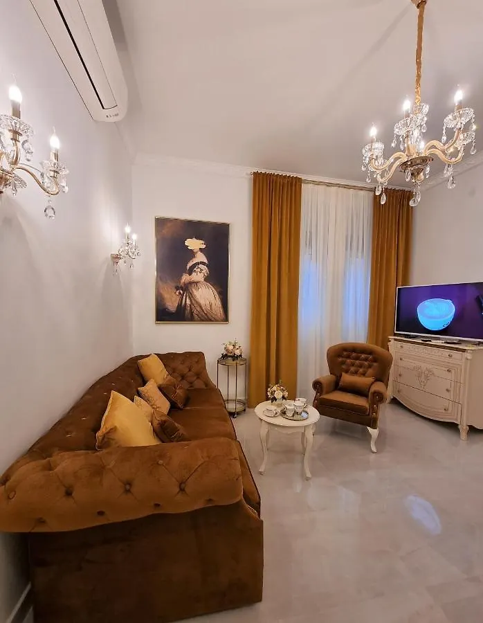 Apartment Elizabeth Pula
